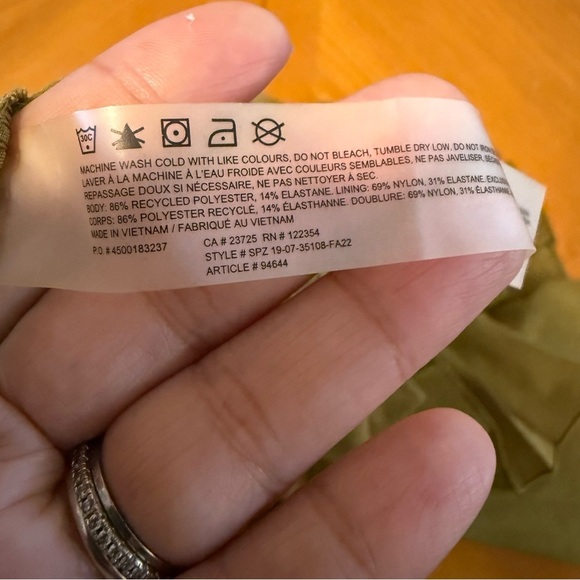 Aritzia TNA Pleated Tennis Skirt in Army Green Sz XS Performance Athletic - Picture 10 of 12